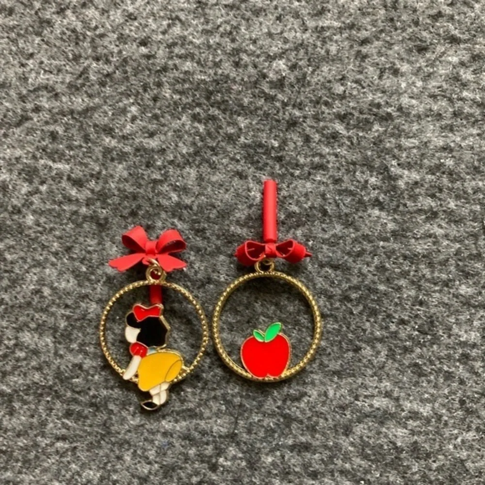 Princess Snow White‎ Fairy Tale Earrings – Gold Apple & Silhouette Asymmetrical